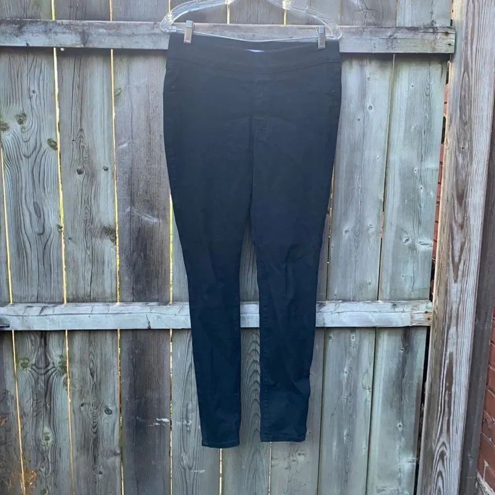 Old Navy Black Super Skinny Jean Leggings sz. 8